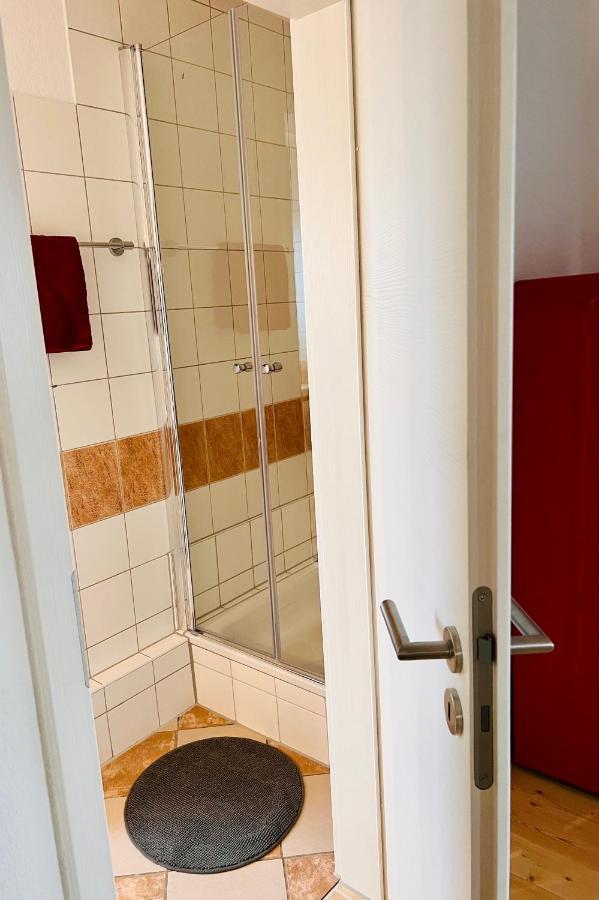 Kuschelige Helle Ferienwohnung Gotha Buitenkant foto